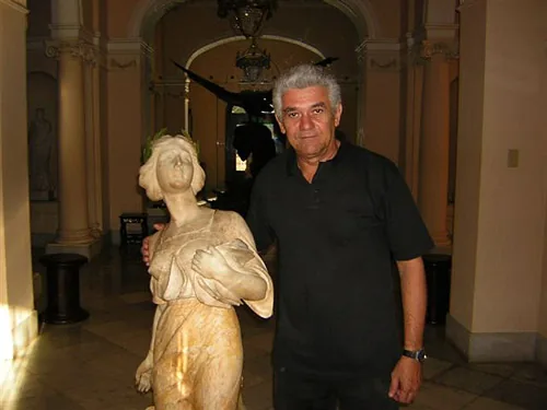 Roberto Manzano